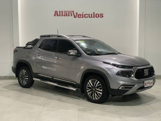 FIAT TORO 2.0 16V TURBO DIESEL RANCH 4WD AT9 FIAT TORO 2.0 16V TURBO DIESEL RANCH 4WD AT9